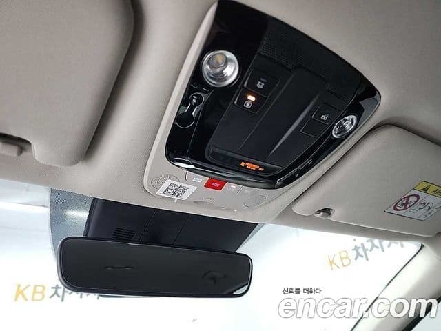 Kia K5 2023 — Şəkil 17/20
