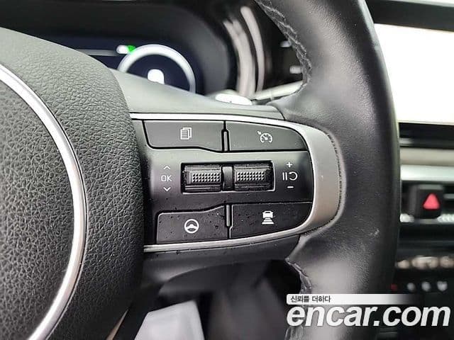Kia K5 2023 — Şəkil 18/20