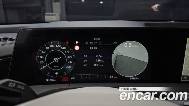 Kia K8 2022 — ფოტო 8/20