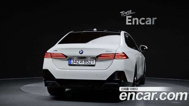 BMW 5 Series 2025 — Şəkil 4/20