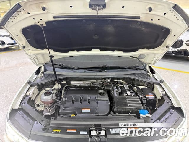 Volkswagen Tiguan 2020 — Şəkil 18/20
