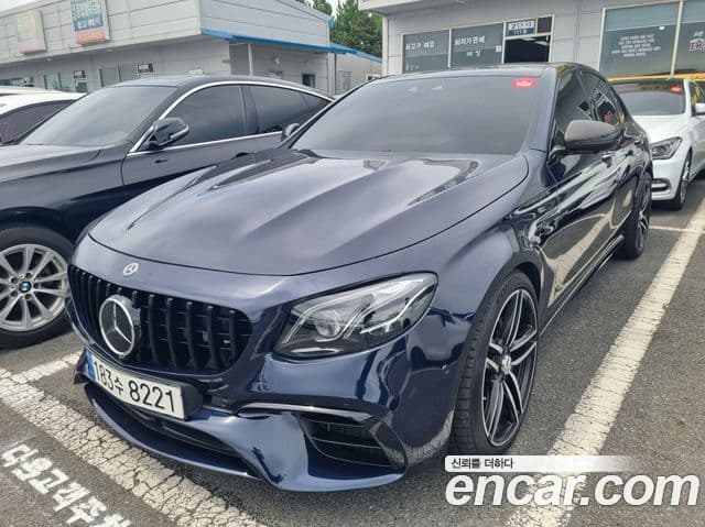 Mercedes-Benz E-Class 2018 — ფოტო 16/20