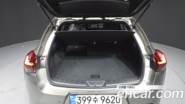 Lexus UX300h 2024 — ფოტო 20/20