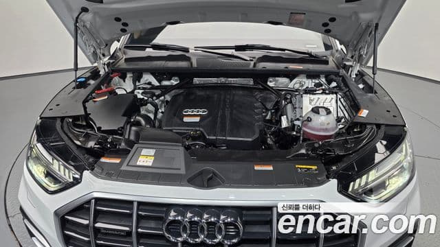 Audi Q5 2022 — Şəkil 6/20
