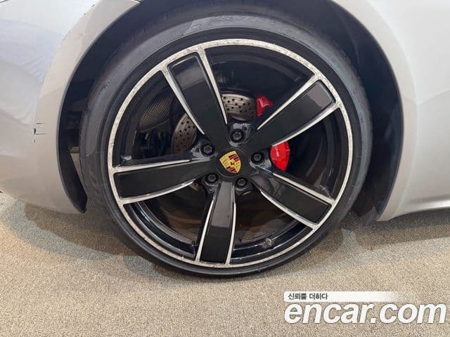 Porsche 718 Cayman 2019 — Şəkil 19/20