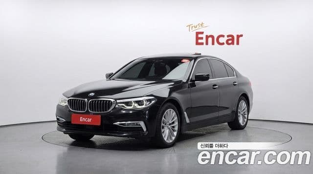 BMW 5 Series 2019 — ფოტო 1/20