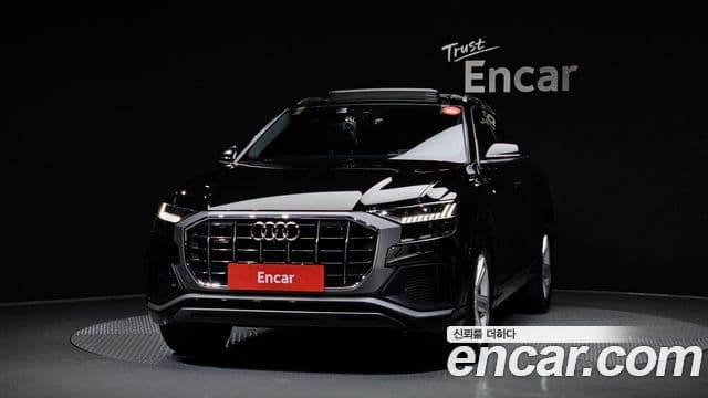 Audi Q8 2020 — ფოტო 18/20
