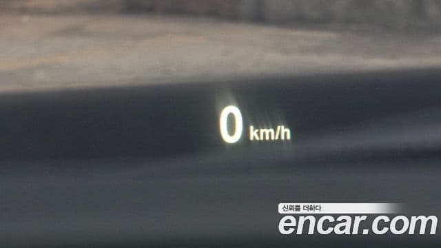 Mini Cooper Clubman 2019 — Фото 13/20