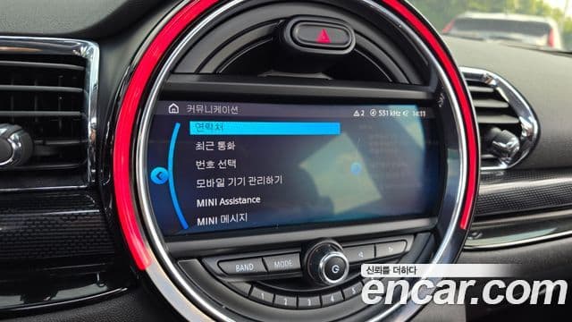 Mini Cooper Clubman 2019 — Фото 16/20