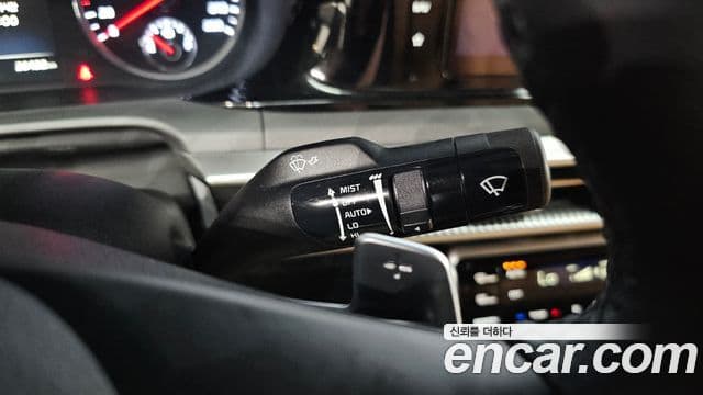 Kia K5 2023 — ფოტო 17/20