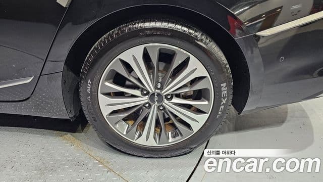 Kia K8 2023 — ფოტო 28/32