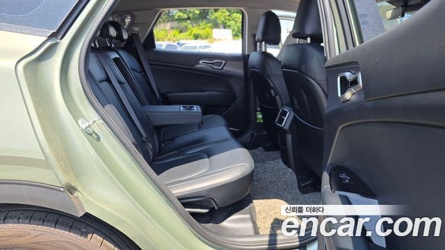 Kia Sportage 2022 — ფოტო 12/20