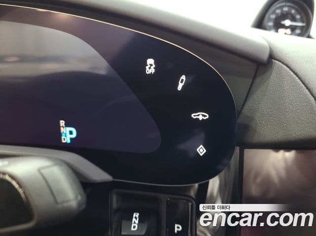 Porsche Taycan 2022 — Photo 15/20