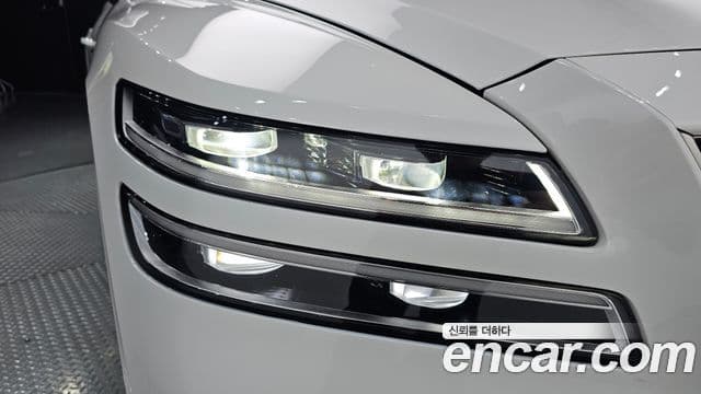 Genesis GV80 2022 — Şəkil 9/31