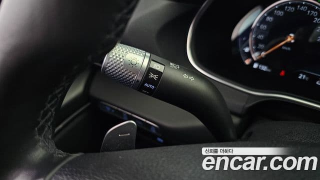 Genesis GV80 2021 — Şəkil 36/37