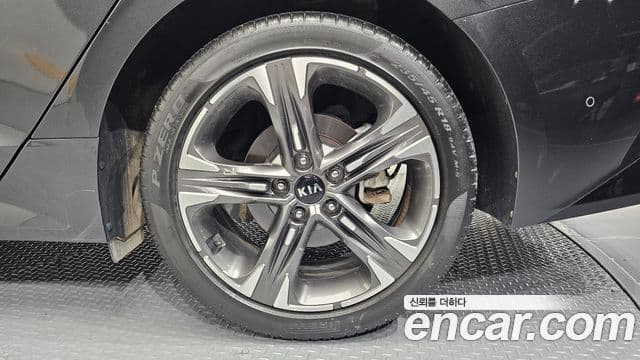 Kia K5 2021 — Photo 7/30
