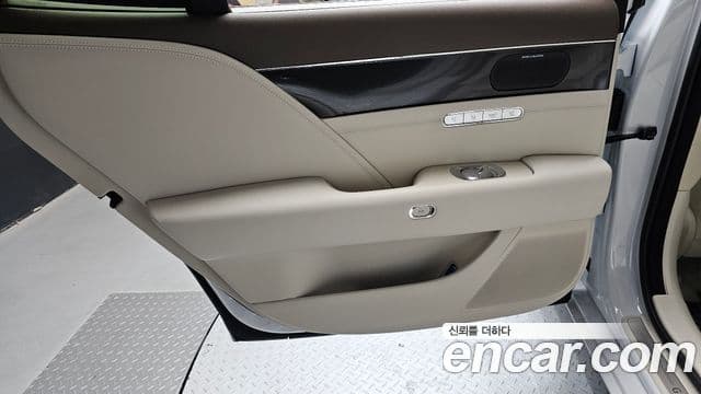 Genesis G90 2025 — ფოტო 26/31