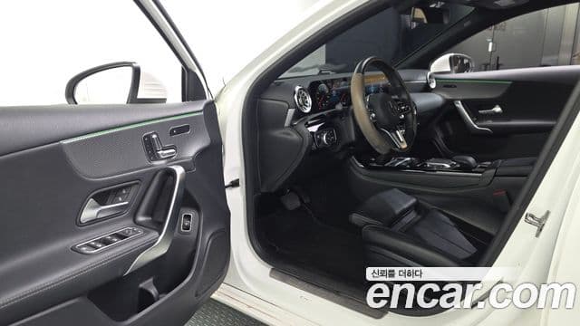 Mercedes-Benz A-Class 2021 — Şəkil 10/20