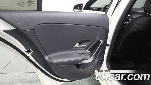 Mercedes-Benz A-Class 2021 — Photo 16/30