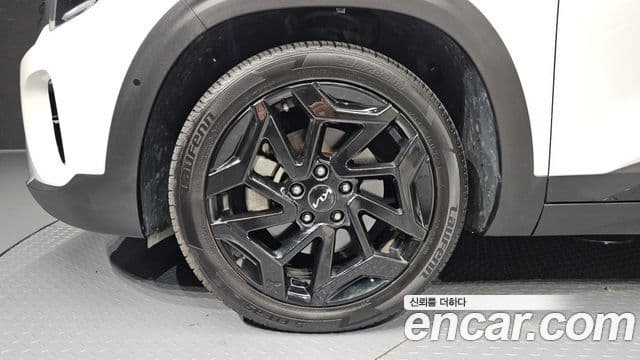 Kia Seltos 2023 — Şəkil 5/20