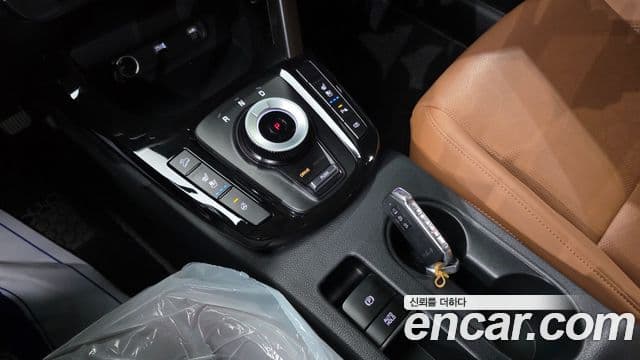 Kia Seltos 2023 — Şəkil 9/20