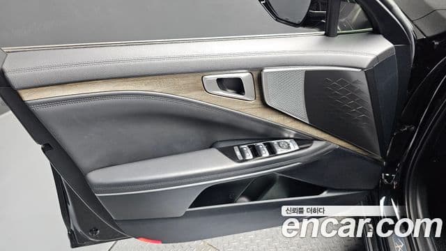 Kia K8 2023 — Photo 14/37