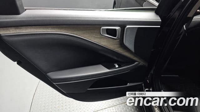 Kia K8 2023 — Photo 17/37