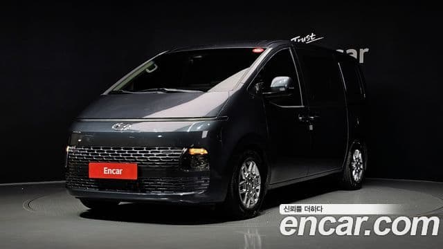 Hyundai Staria 2021 — Фото 1/20