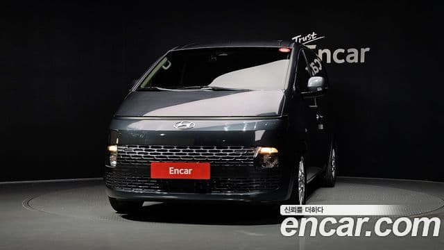 Hyundai Staria 2021 — Фото 3/20