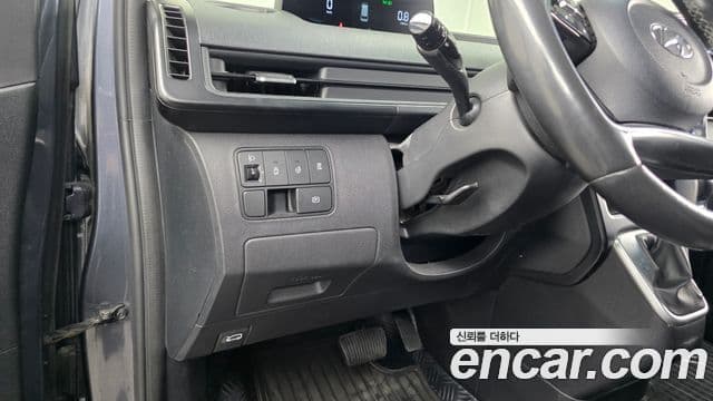 Hyundai Staria 2021 — Фото 15/20