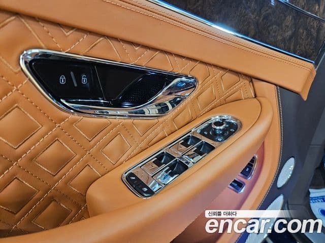 Bentley Continental GT 2023 — Şəkil 14/20