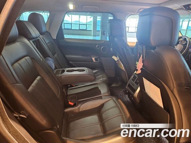 Land Rover Range Rover Sport 2018 — Photo 14/14
