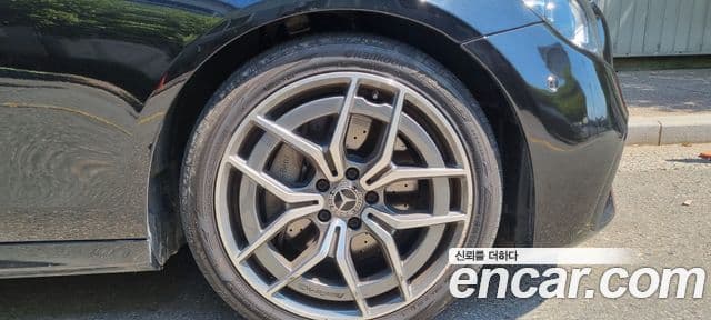 Mercedes-Benz E-Class 2021 — фото 4 из 10