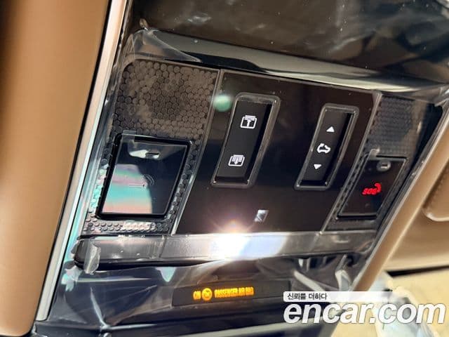 Land Rover Range Rover 2026 — Фото 14/20