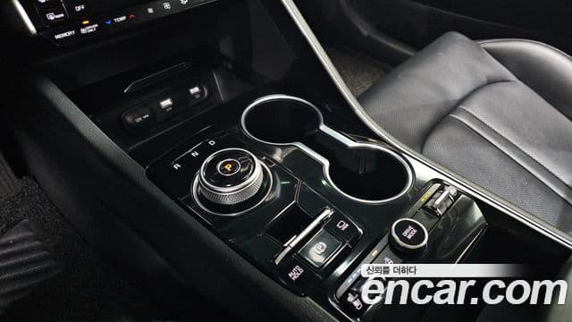 Kia K5 2020 — Şəkil 8/20