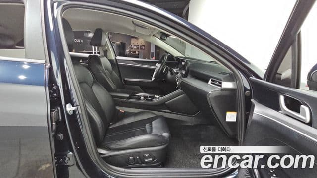 Kia K5 2020 — Şəkil 12/20
