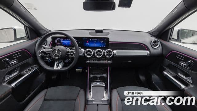 Mercedes-Benz GLB-Class 2025 — Фото 6/20