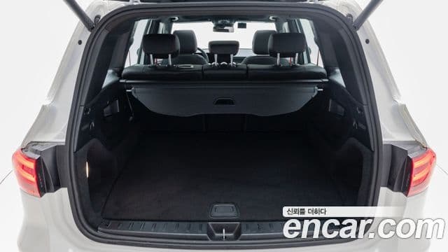 Mercedes-Benz GLB-Class 2025 — Фото 11/20