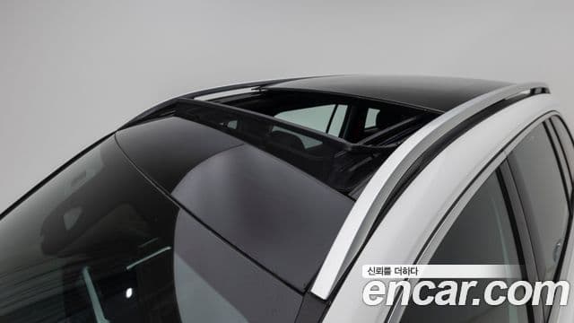 Mercedes-Benz GLB-Class 2025 — Фото 12/20