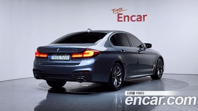 BMW 5 Series 2018 — ფოტო 2/20