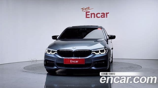 BMW 5 Series 2018 — ფოტო 3/20