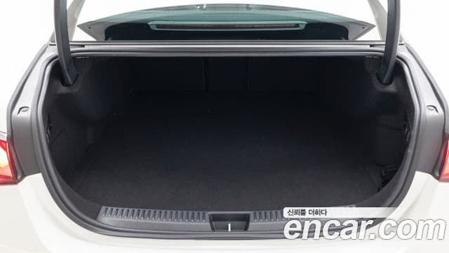 Mercedes-Benz E-Class 2025 — Şəkil 10/20
