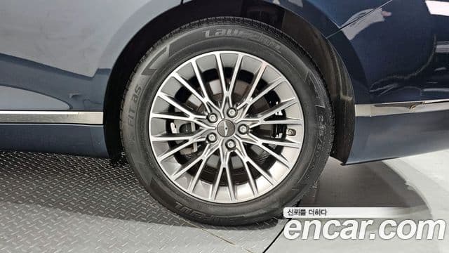 Genesis G80 2021 — Photo 3/32
