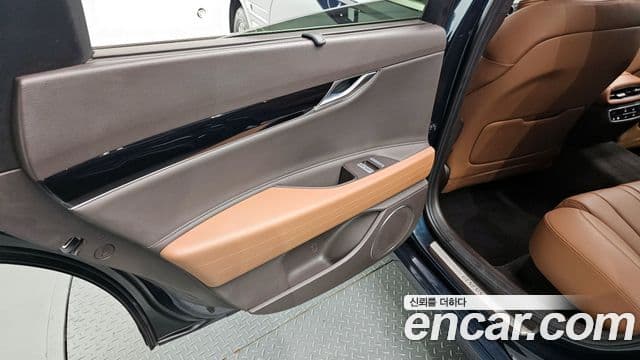 Genesis G80 2021 — Photo 24/32