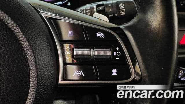 Kia Seltos 2023 — Şəkil 14/20