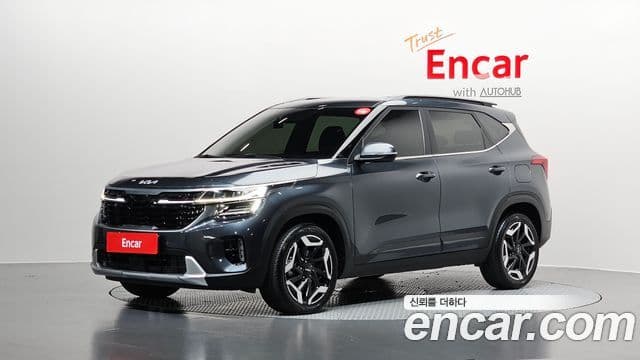 Kia Seltos 2023 — ფოტო 1/20