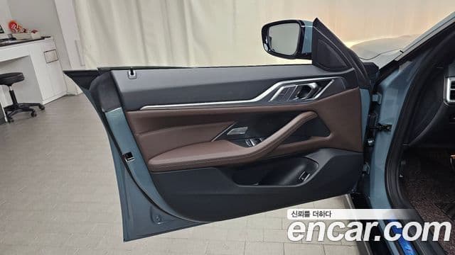 BMW 4 Series 2026 — Photo 24/33