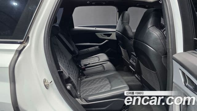 Audi Q7 2023 — ფოტო 12/20