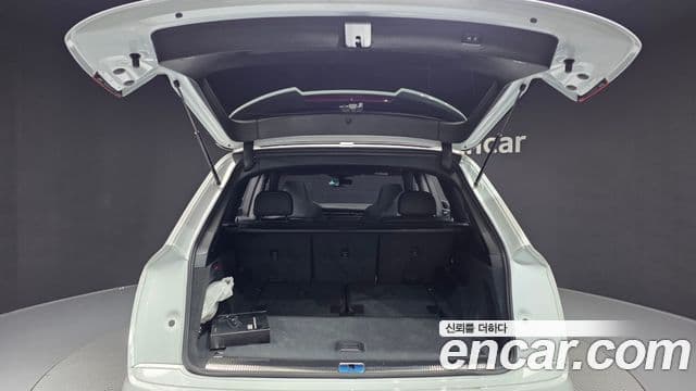 Audi Q7 2023 — ფოტო 20/20