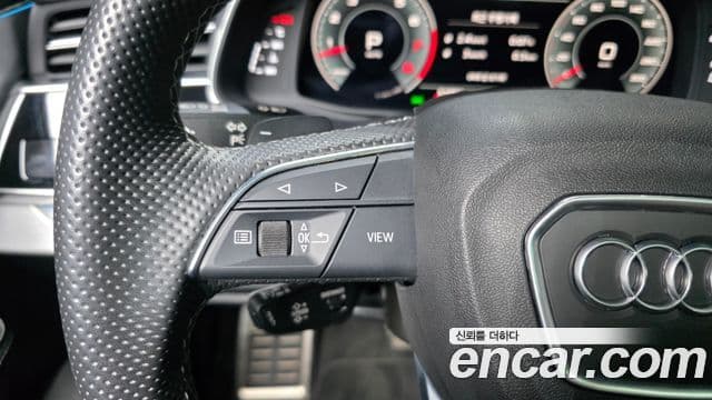 Audi Q7 2023 — Photo 26/39